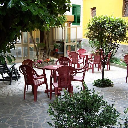 Albergo Corona Salsomaggiore Terme Exterior foto