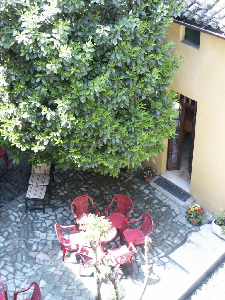 Albergo Corona Salsomaggiore Terme Exterior foto
