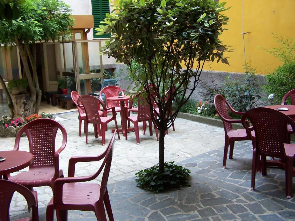 Albergo Corona Salsomaggiore Terme Exterior foto
