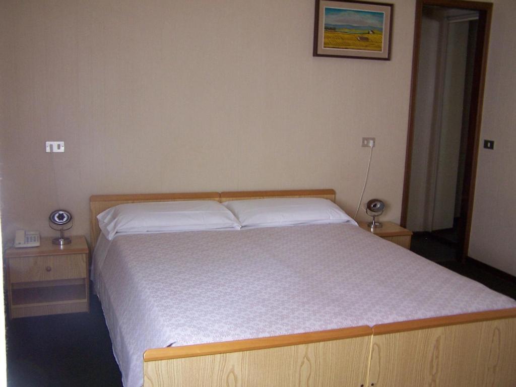 Albergo Corona Salsomaggiore Terme Quarto foto